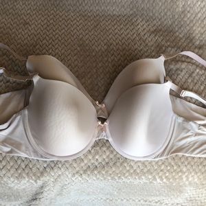 Victoria’s Secret Nude T-Shirt Bra 38D